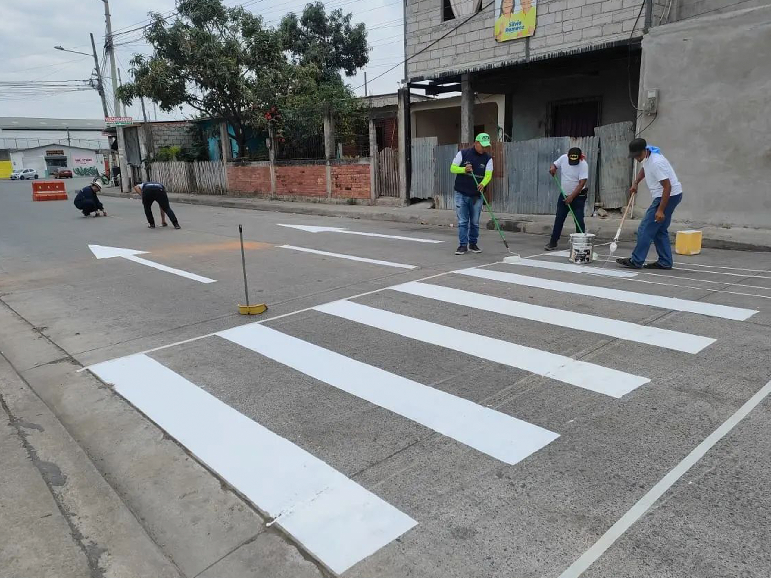 Implementación de señalización horizontal.